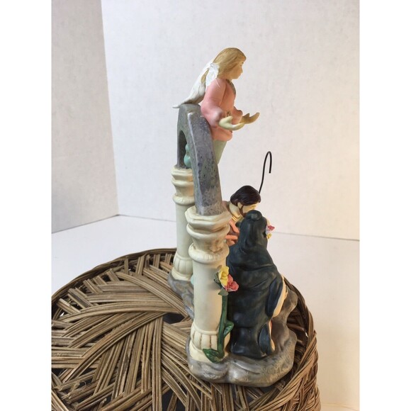 Avon Holiday Treasures Porcelain Figurines Nativity Mary Joseph Jesus 2002 - Picture 3 of 9